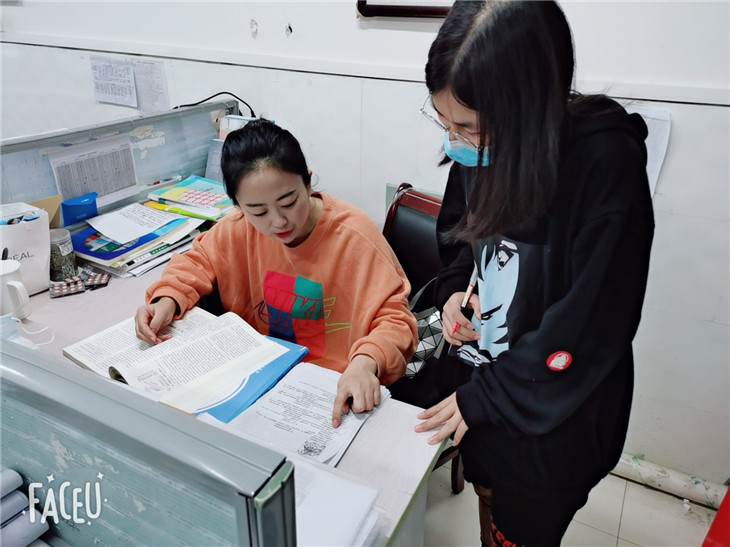 落實立德樹人任務(wù)，構(gòu)建和諧師生關(guān)系