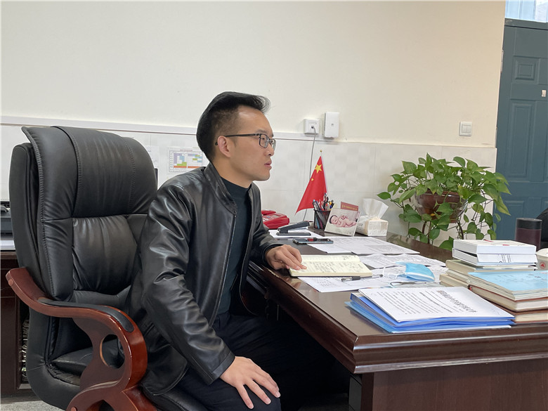 高2018級新學(xué)期年級工作部署會(huì)順利召開