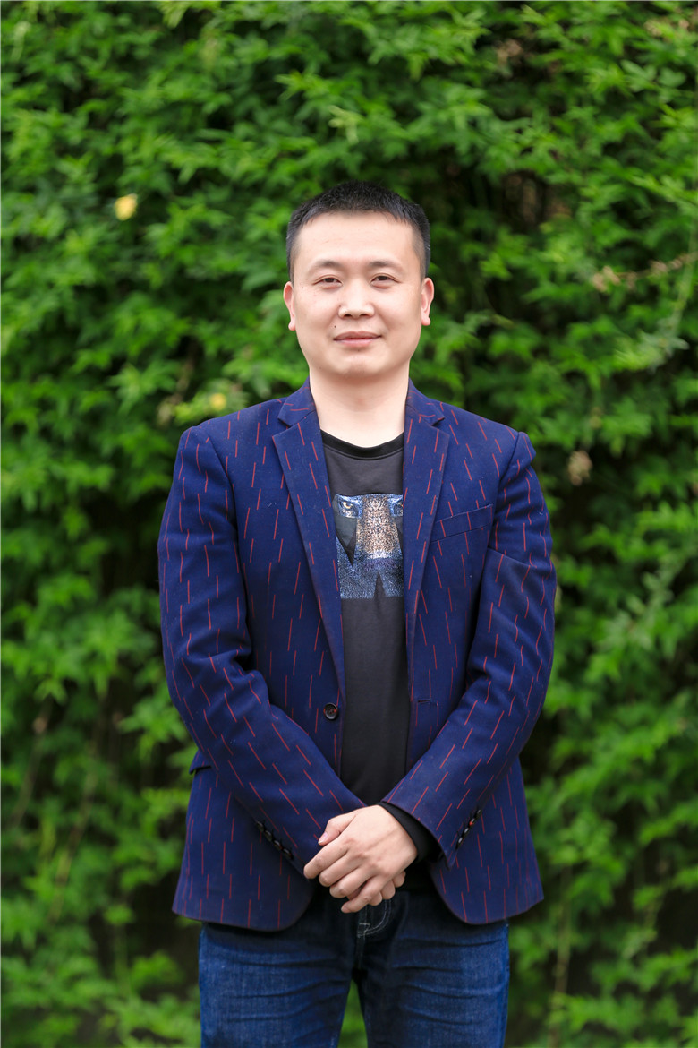 1622364400722548.jpg 十二班 李如成1.jpg