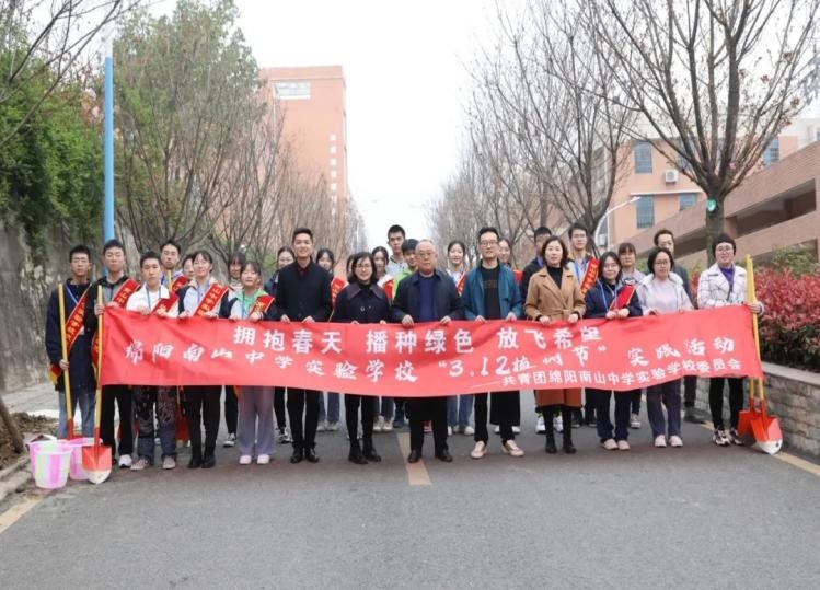 1652948075738557.jpg 1652948075738557.jpg