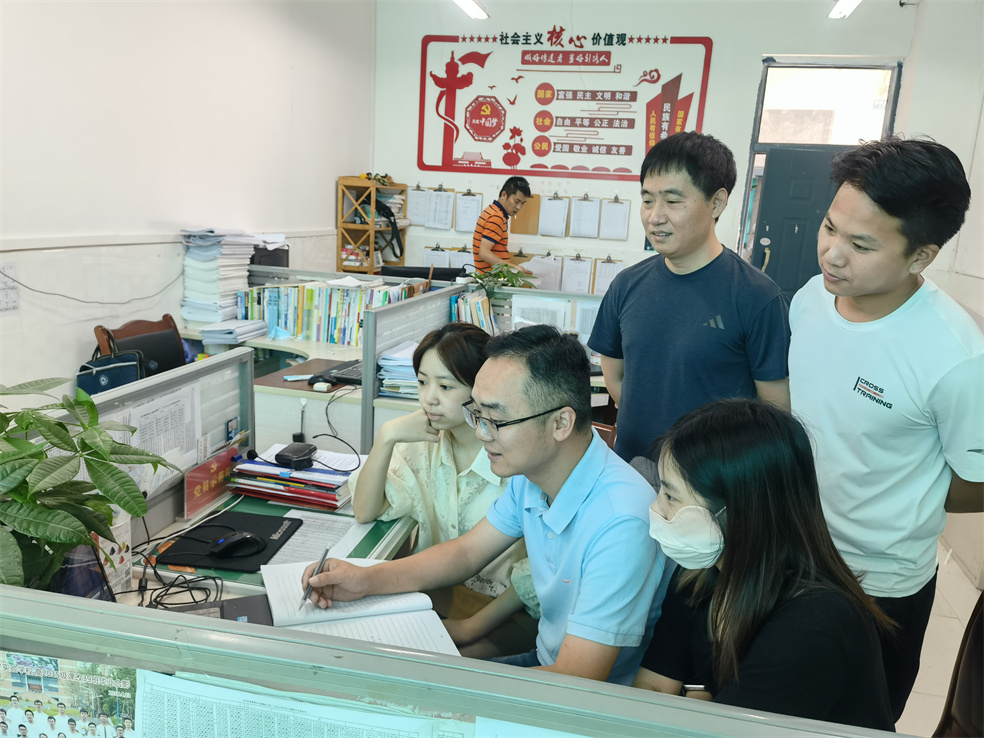 1656670272458788.jpg RTRHU17L`Q0T`VC$}D9{N~0.jpg