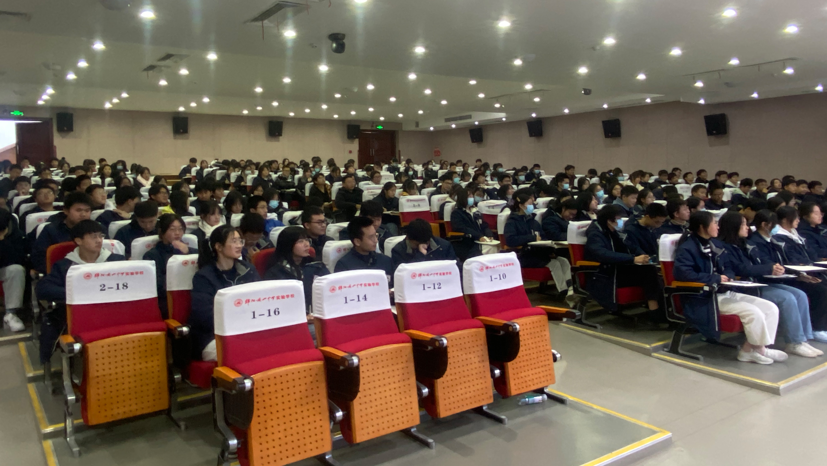 1669902989903644.jpg G2.jpg